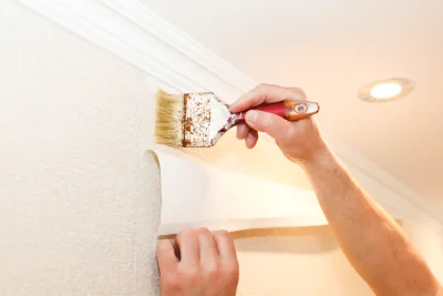 Pose de papier peint à Notre-Dame-de-la-Mer — revêtements muraux et toiles de verre